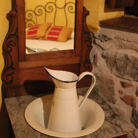 Bed & Breakfast La Portiella Del Llosu