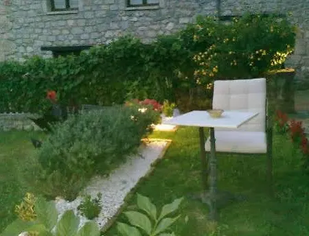 La Portiella Del Llosu Bed & Breakfast Pandiello