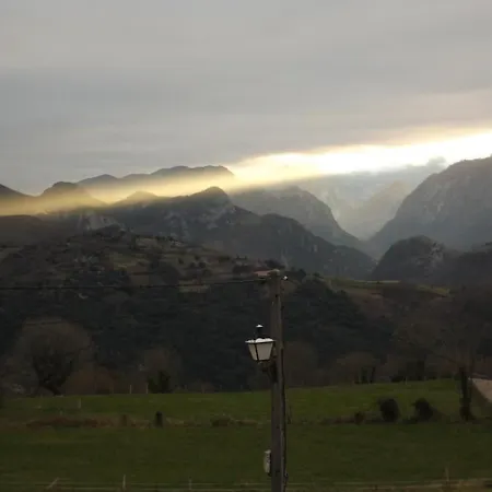 Bed & Breakfast La Portiella Del Llosu